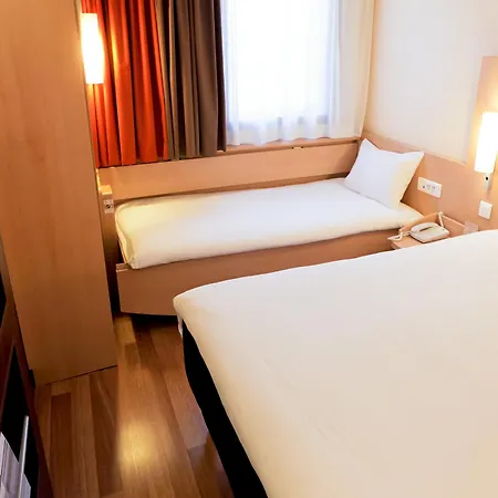 Ibis Grenoble Centre Bastille Exterior photo